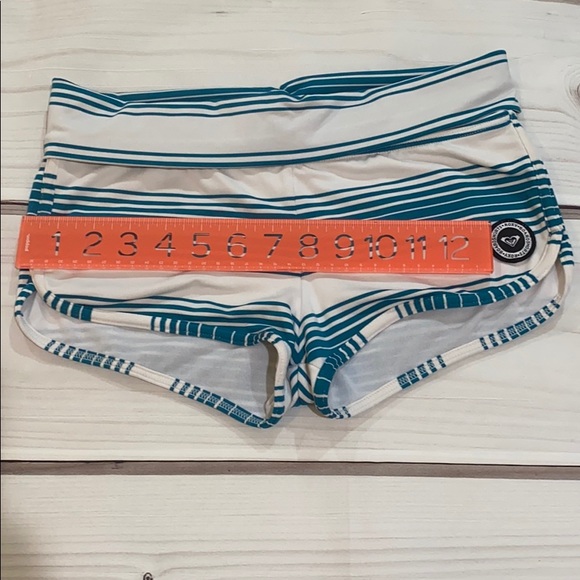 ROXY Women’s Board Shorts - Picture 5 of 7